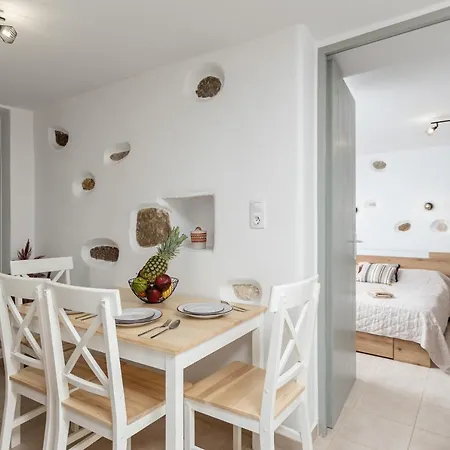 Lithorama Naxos City