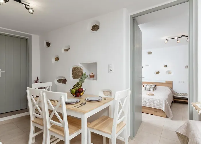 Lithorama Naxos City