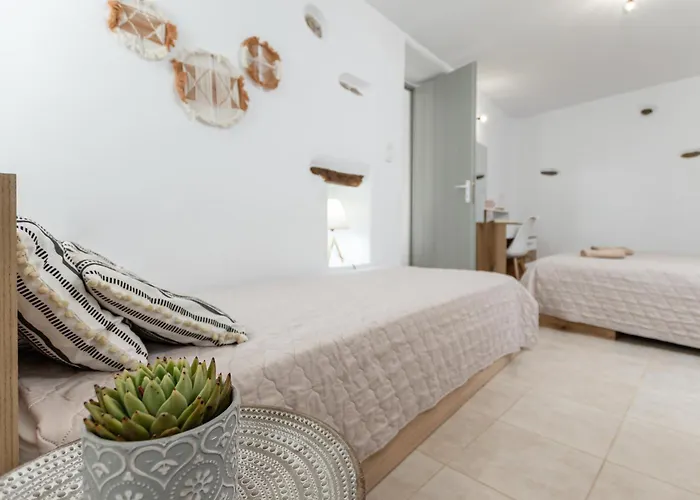 Lithorama * Naxos City